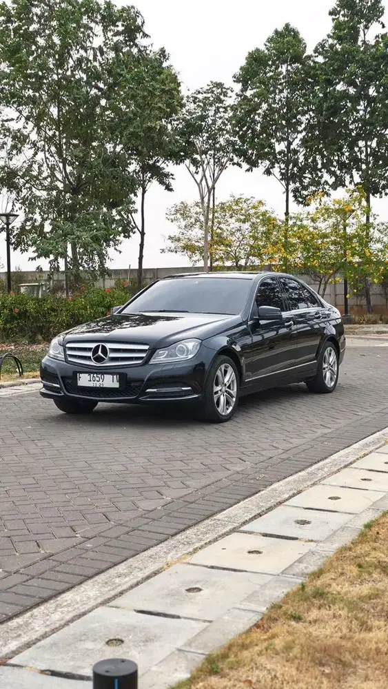 Jual cepat Mercedes Benz C200 AVG Facelift Full Option 2014 Nik 2013