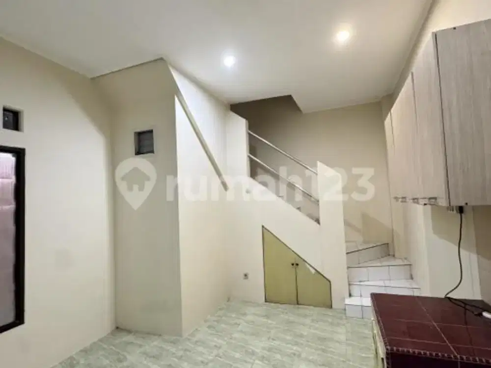 Rumah Semi Furnish 1.5 Lantai Siap Huni di Sutera Flamboyan Alsut