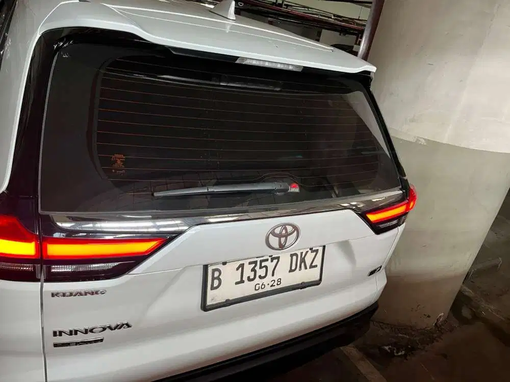Toyota Kijang Innova 2023 Bensin