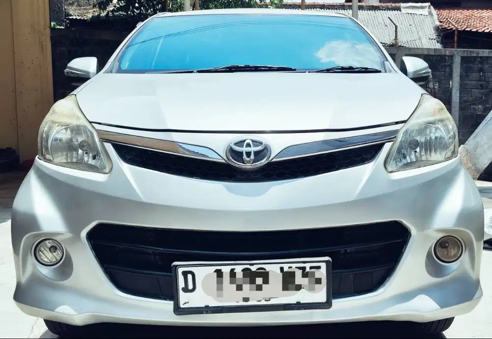 Toyota Veloz 1.5 at matik 2014 awal airbag ac dobel km low fullset  In