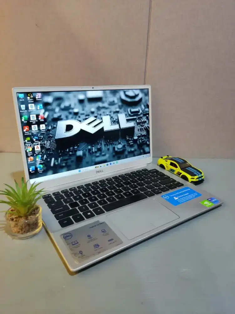 DELL INSPIRON 5000 5391 Ram 8GB/SSD 512GB DUAL VGA NVIDIA