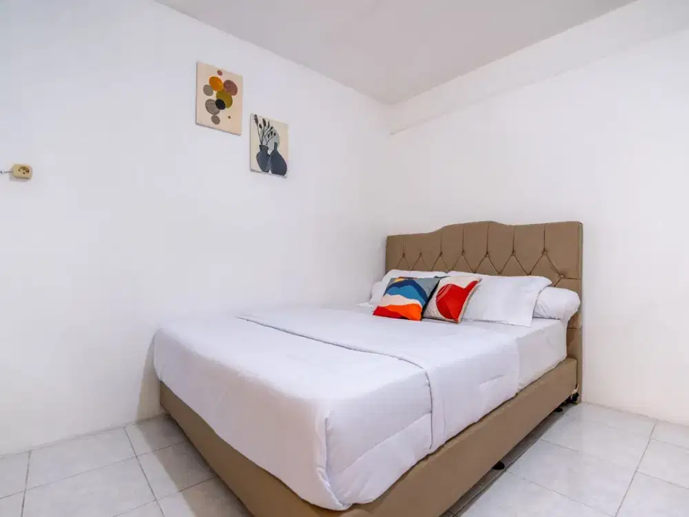 Sewakan AbdiHome Kost Gajah Mada Hanami Tipe Deluxe Dekat Rumah Sakit Husada dan Grand Paragon Mall