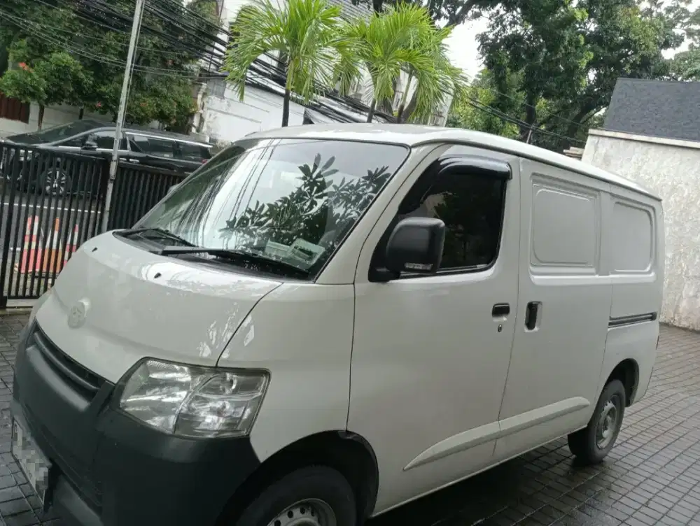 Daihatsu Granmax Blind Van 2017 Putih - Mesin Sehat, Pajak Hidup