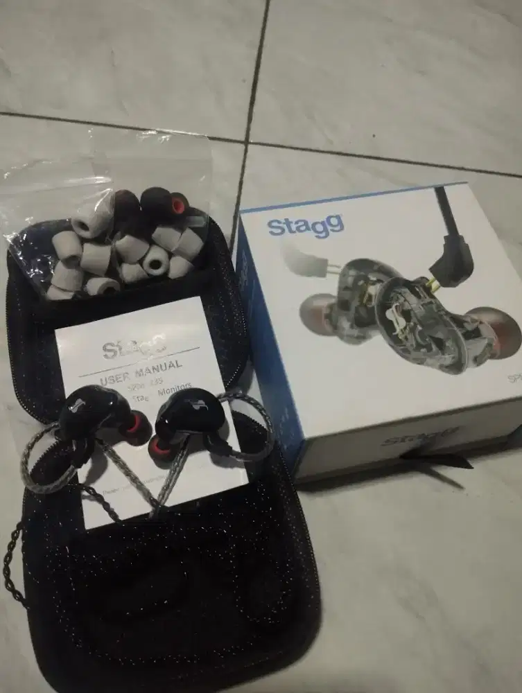 In Ear Monitor IEM STAGG 235 BK