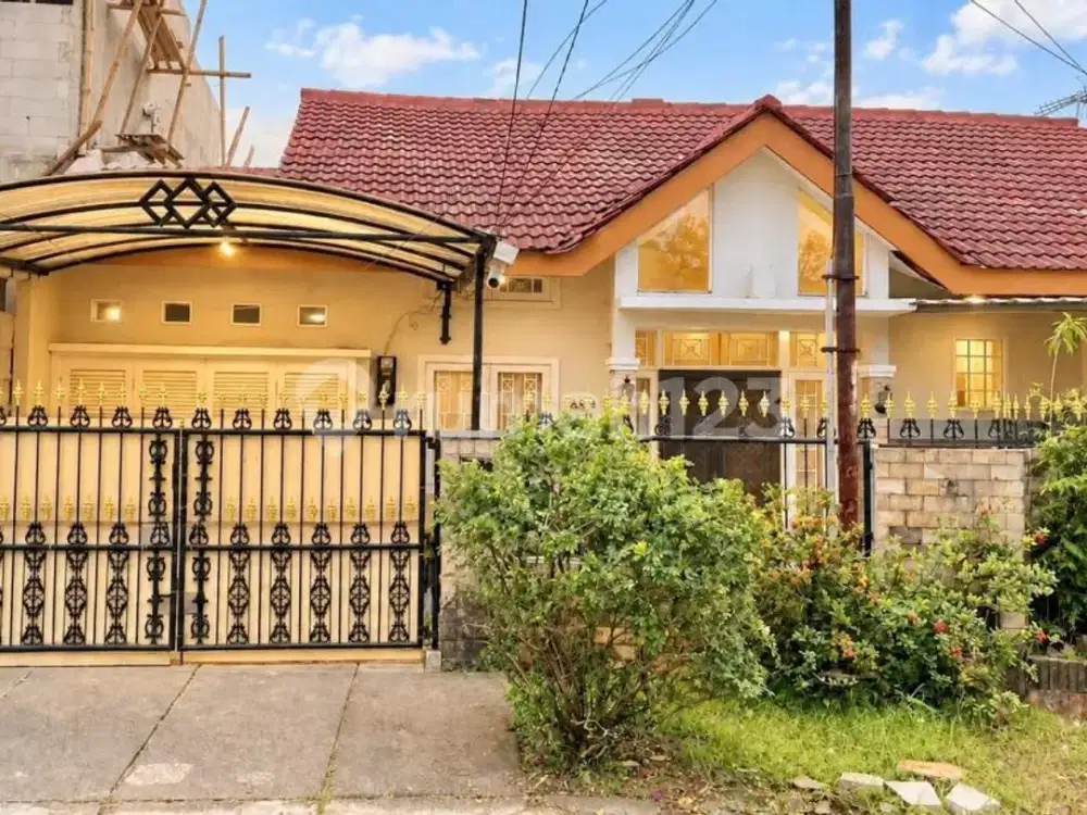 Rumah SHM 1.5 Lantai Unfurnish Dekat Tol di Griyaloka BSD Tangsel