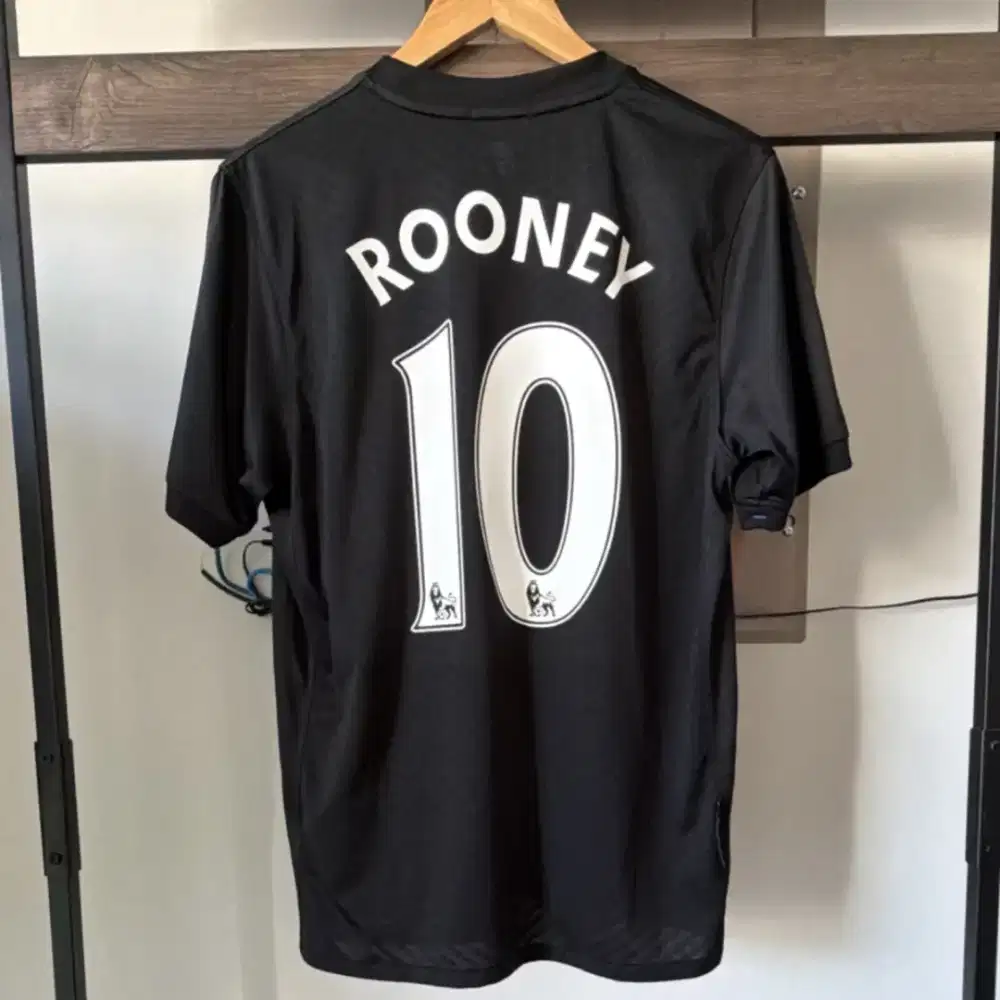 Manchester United  Rooney #10 Soccer Jersey Black Blue Official size M