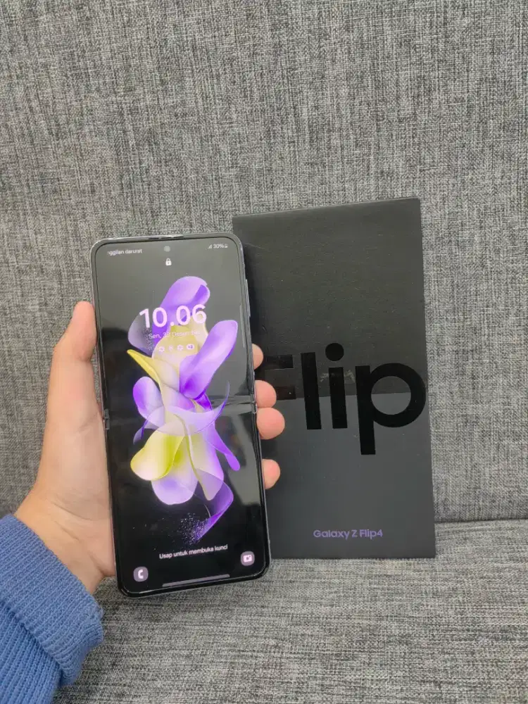 Samsung Z Flip 4 5G 8/256 Fulset ori resmi sein no minus mulus