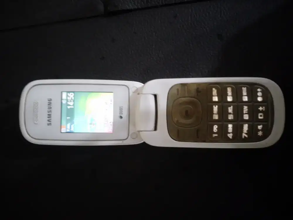 samsung GT E1272