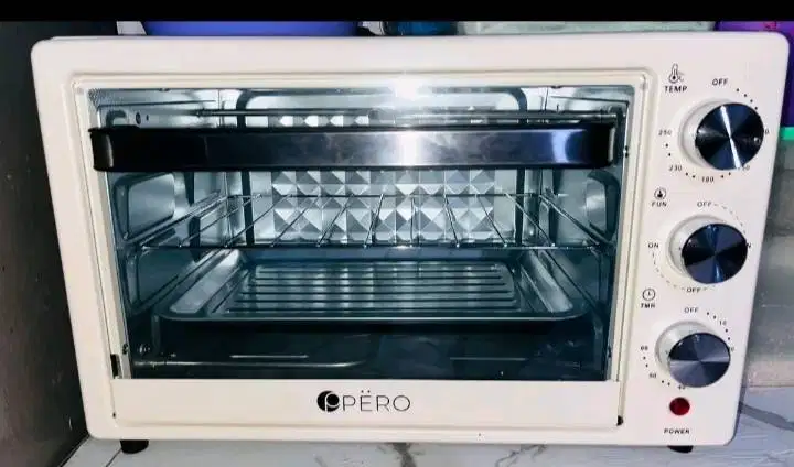 Oven listrik merek PERO