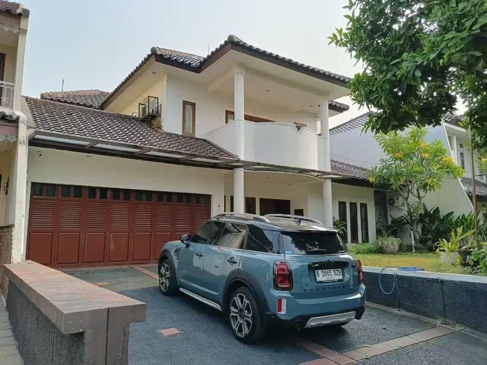 Rumah Mewah, Lokasi Strategis di Jl. Cikini, Bintaro, Tangerang Selatan *0049-Chr*