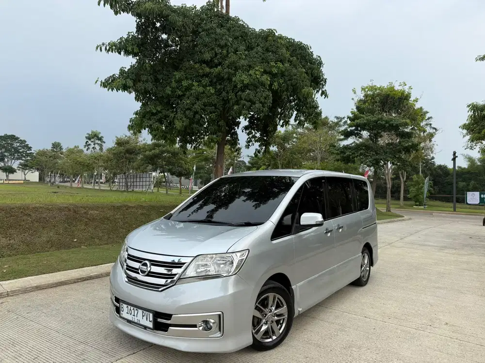 ‎Nissan Serena HWS Panoramic Automatic 2013 Silver