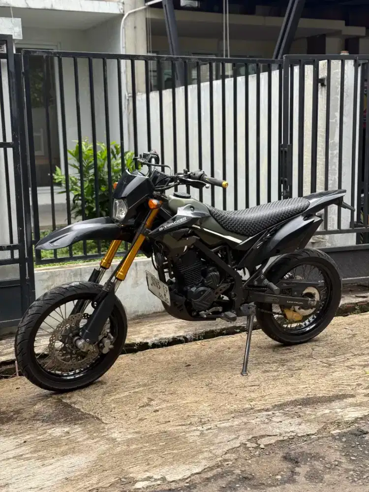 Kawasaki D Tracker 2019