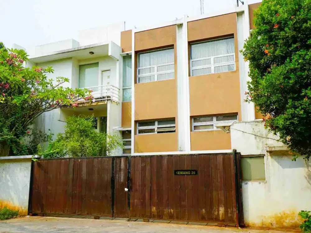 Rumah modern dijual secara lelang di pancoran Jaksel