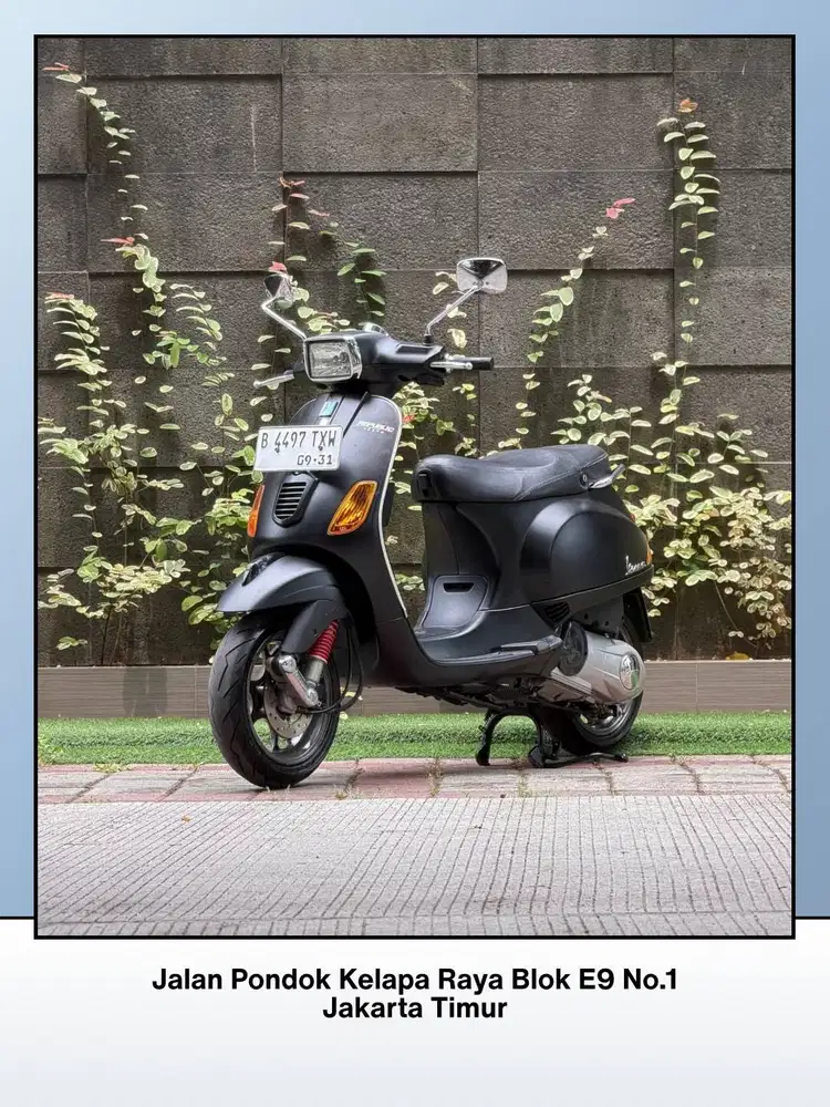 TERMURAH PIAGGIO VESPA S 125 3V IE TH 2017 WARNA BLACK VULCANO