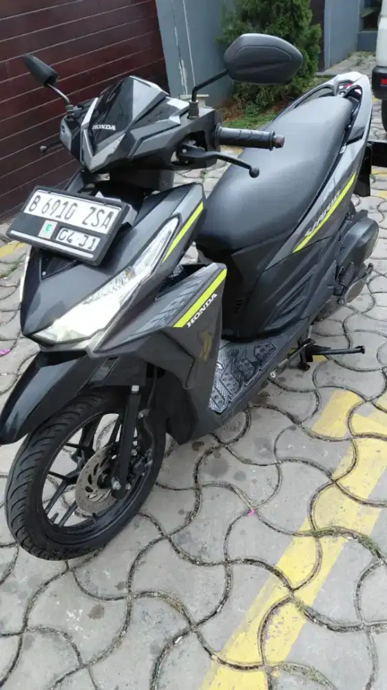 DIJUAL CEPAT HONDA VARIO LED 125 CC ORIGINAL