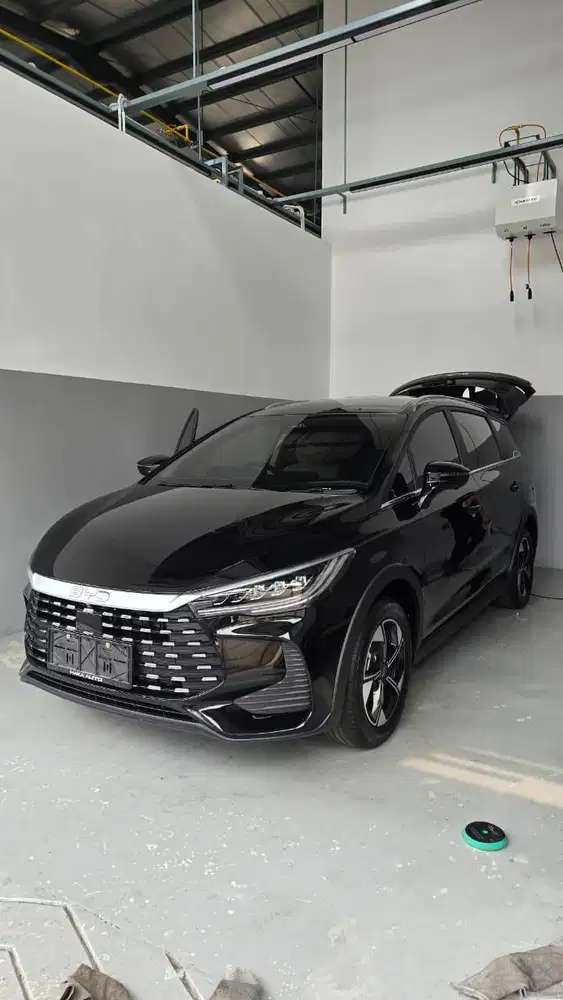 BYD M6 DM Hybrid Terbaru 2026 Bisa Cash & Credit