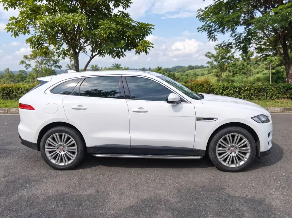 TERMURAH !! JAGUAR F PACE 2 AT