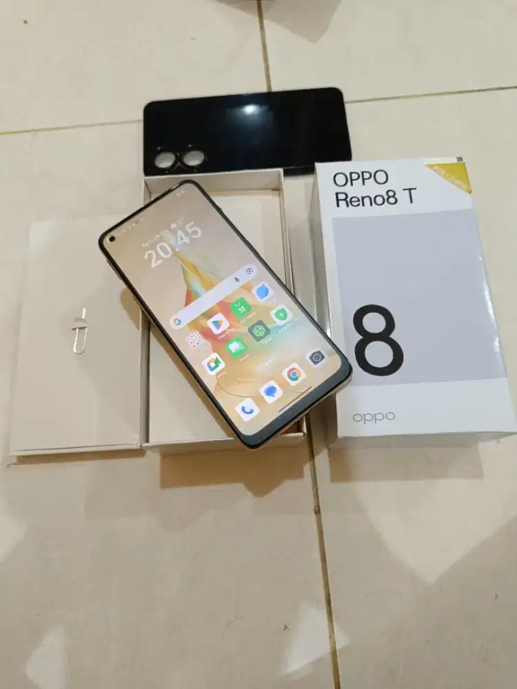 Oppo reno 8 T 8/256 fullset mlusss nominuss joss