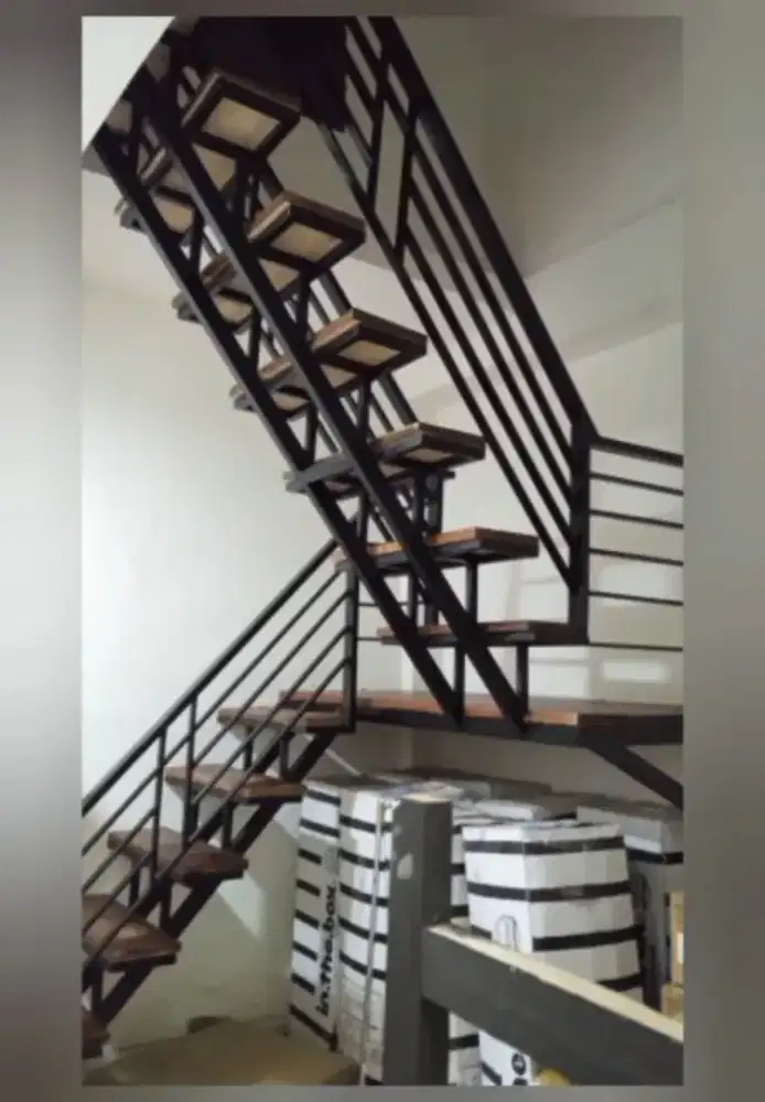 Tangga Jejak  Kanopi Palembang Jaya