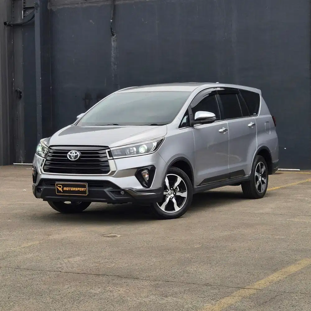 Toyota Innova Venturer Diesel 2021 low km
