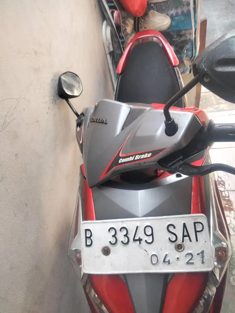 DIJUAL HONDA VARIO TECNO KARBU — TAHUN 2011
