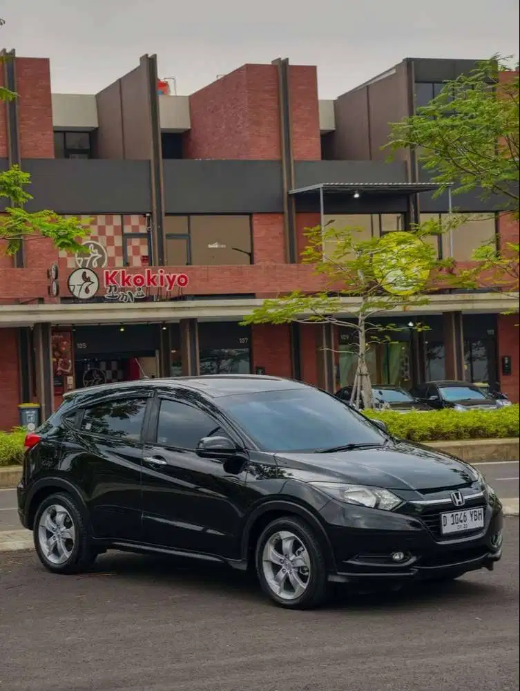 HRV E 1.5  MATIC AT 2016