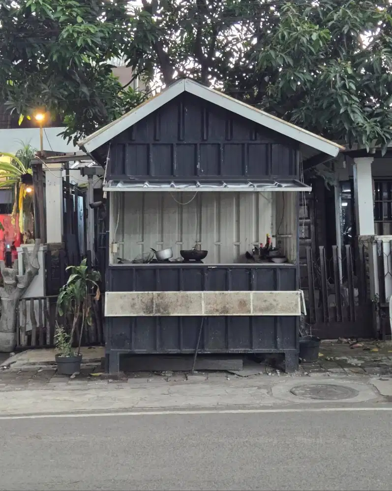 Booth Container bekas 3x2m, nego sampe jadi