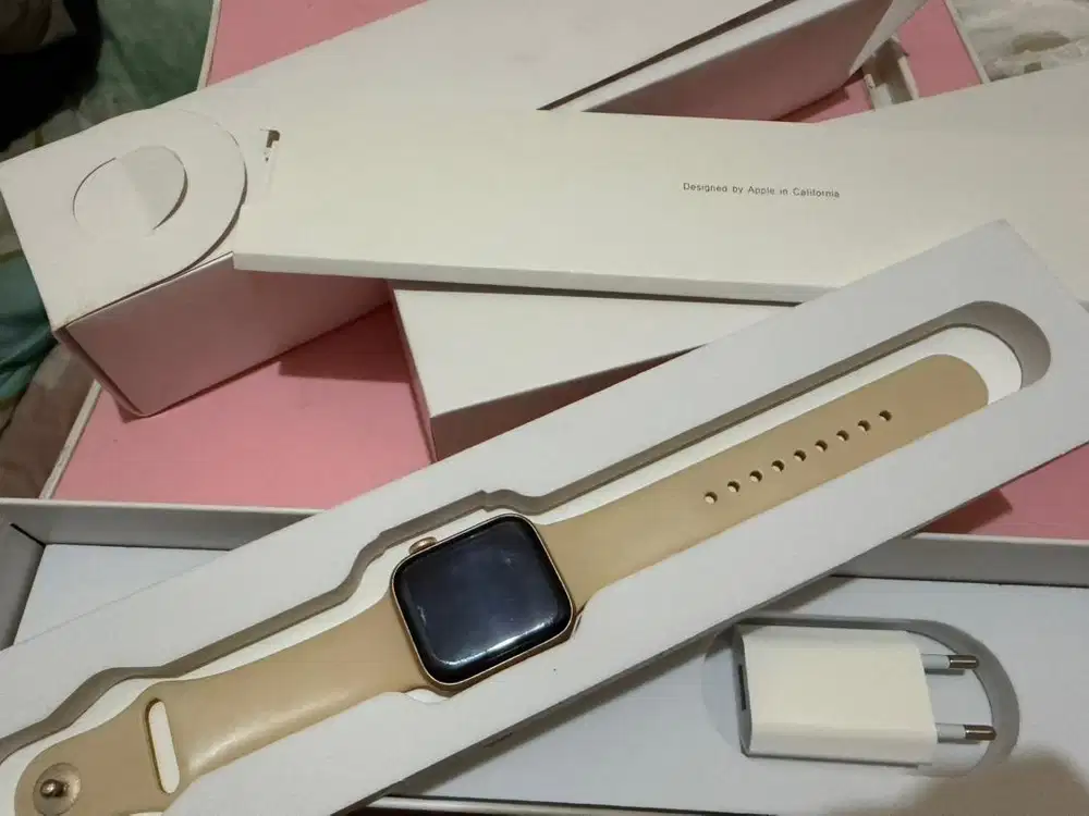 Apple watch series 6 40mm second