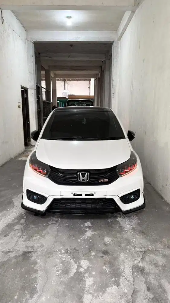 Honda Brio RS Urbanite CVT 2022 Low Km