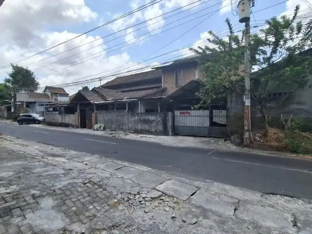 Rumah Dijual Lokasi Strategis di Area Sonopakis - Akses Mudah ke Pusat Kota Jogja