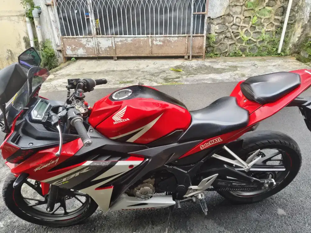 CB 150 R tahun 2016