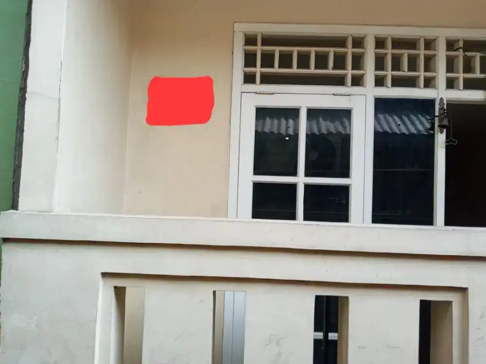 Di kontrakan rumah