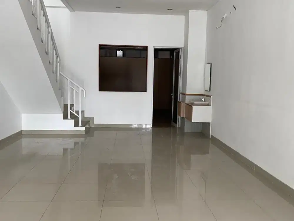 Ruko North Sorento Gading Serpong, Tangerang Selatan