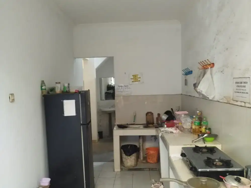 Rumah Dijual di Jalan Krakatau - Semarang Timur