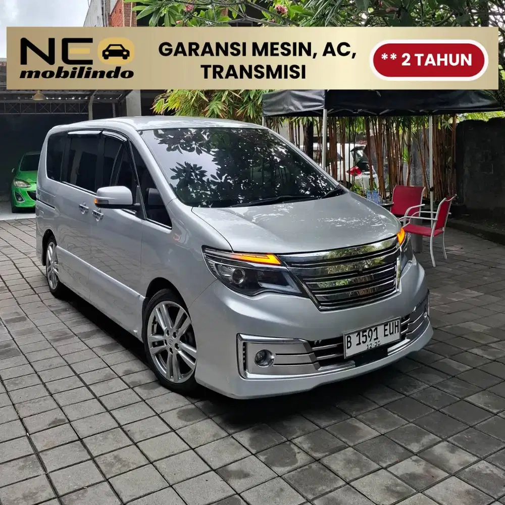 NISSAN SERENA 2.0 HIGHWAY STAR BENSIN AT 2013 SILVER