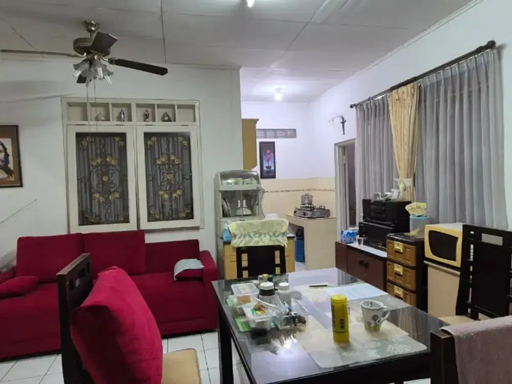 Dijual Rumah Siap Huni di Villa Melati Mas