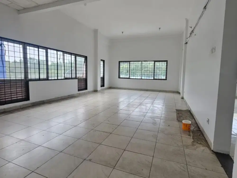 Disewakan Ruko PIK The Gallery Niaga Mediterania 2 uk 150m2 HOEK JALAN UTAMA , ada lift