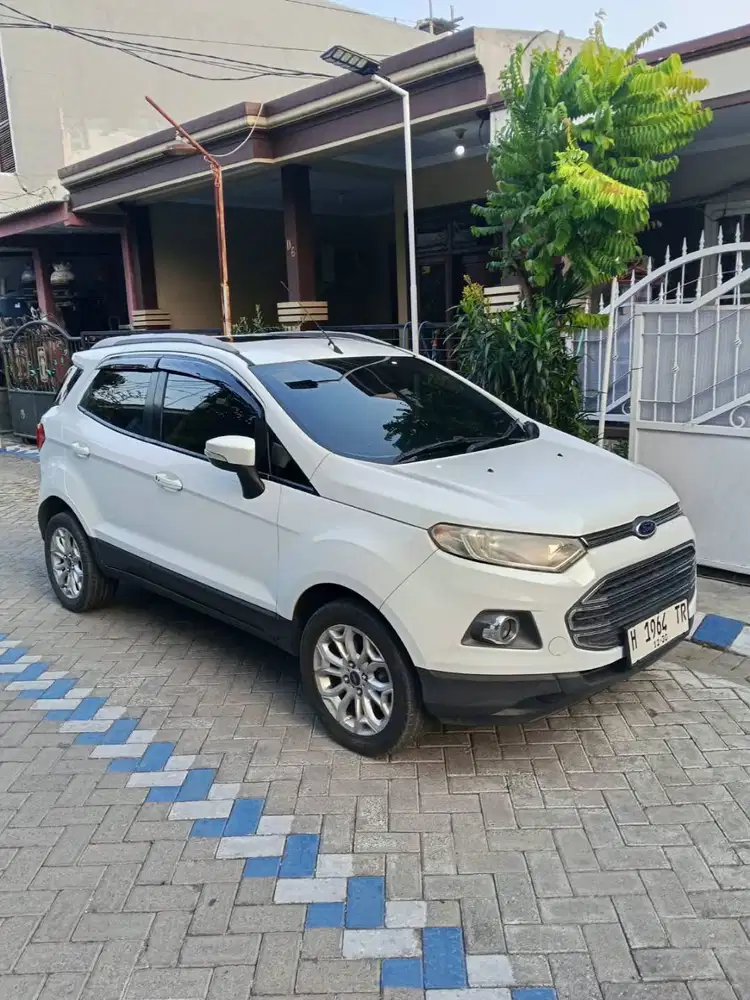 Ford EcoSport 1.5 Titanium AT 2014 Putih Plat H - Tipe Tertinggi