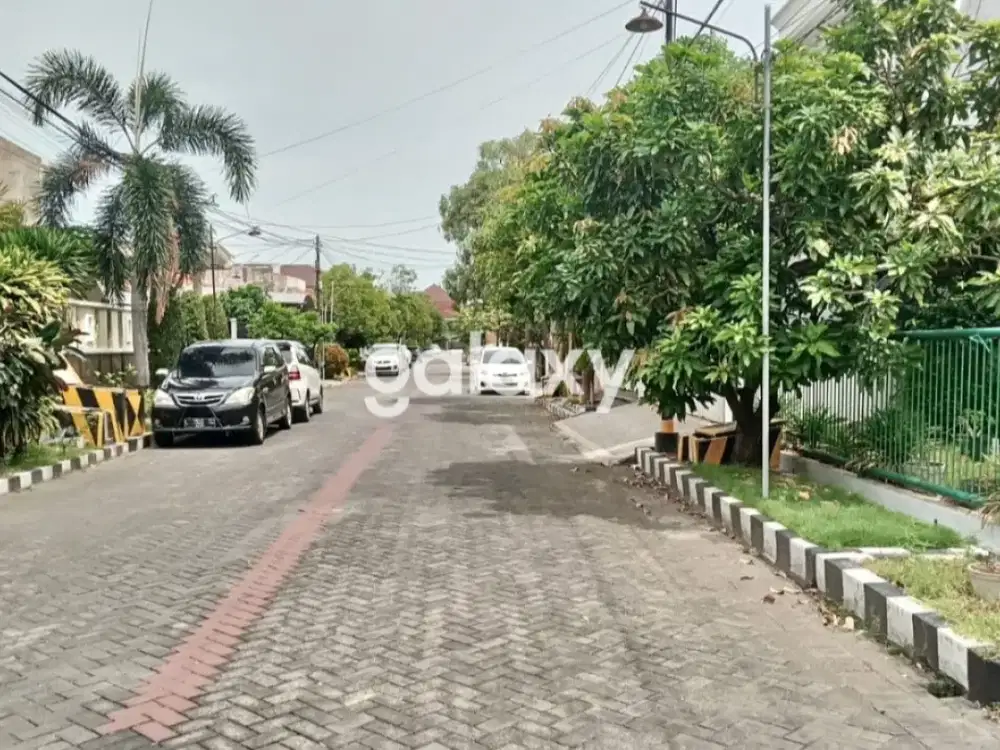 JUAL RUMAH 1,5 LANTAI MANYAR KARTIKA