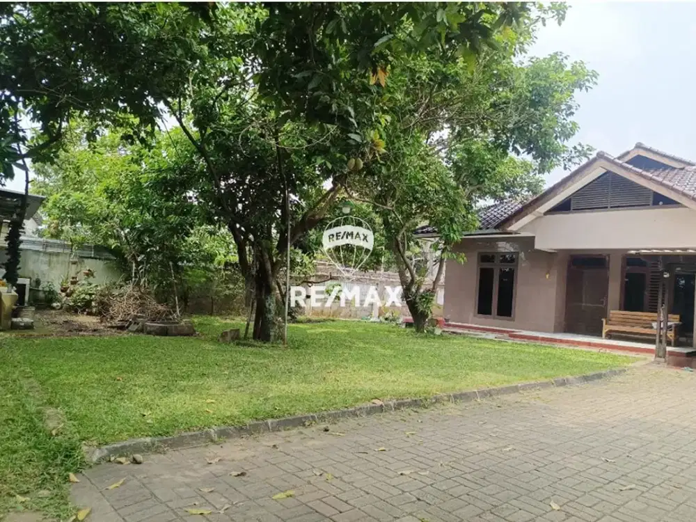 990 m2 - LEBAR 20 m - LOKASI PINGGIR JALAN UTAMA - JL ISKANDAR DINATA NEGLASARI SEWAN