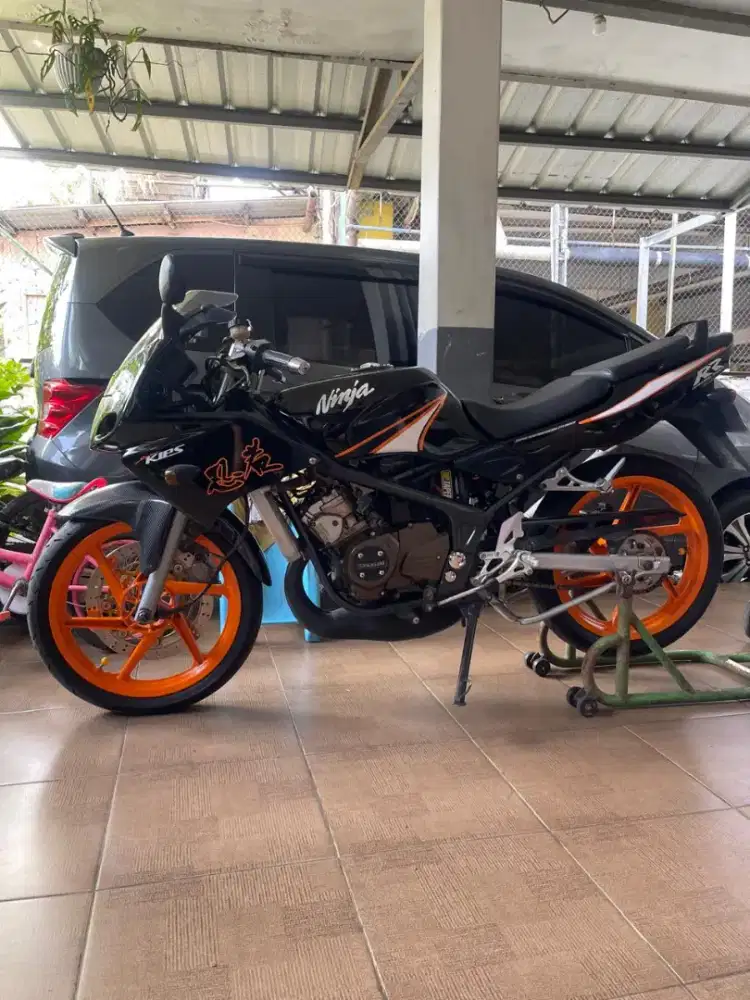 Kawasaki Ninja 150 RR 2010 2nd Kondisi Mulus Pajak ON