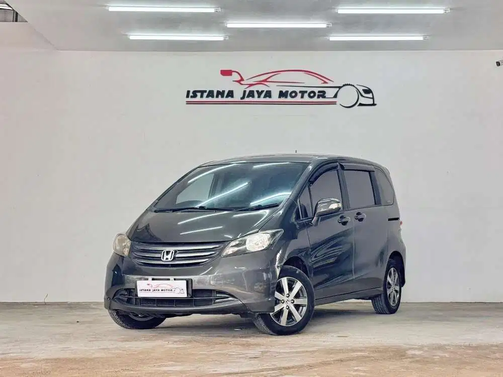 Honda FREED 1.5 PSD AT 2011 - ABU-ABU