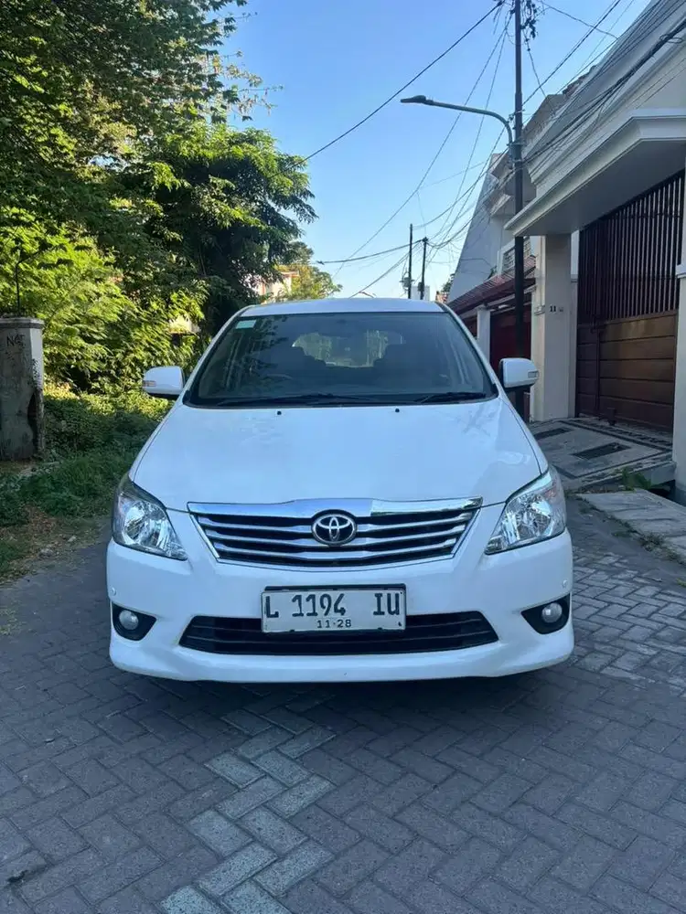Kijang innova V matic diesel