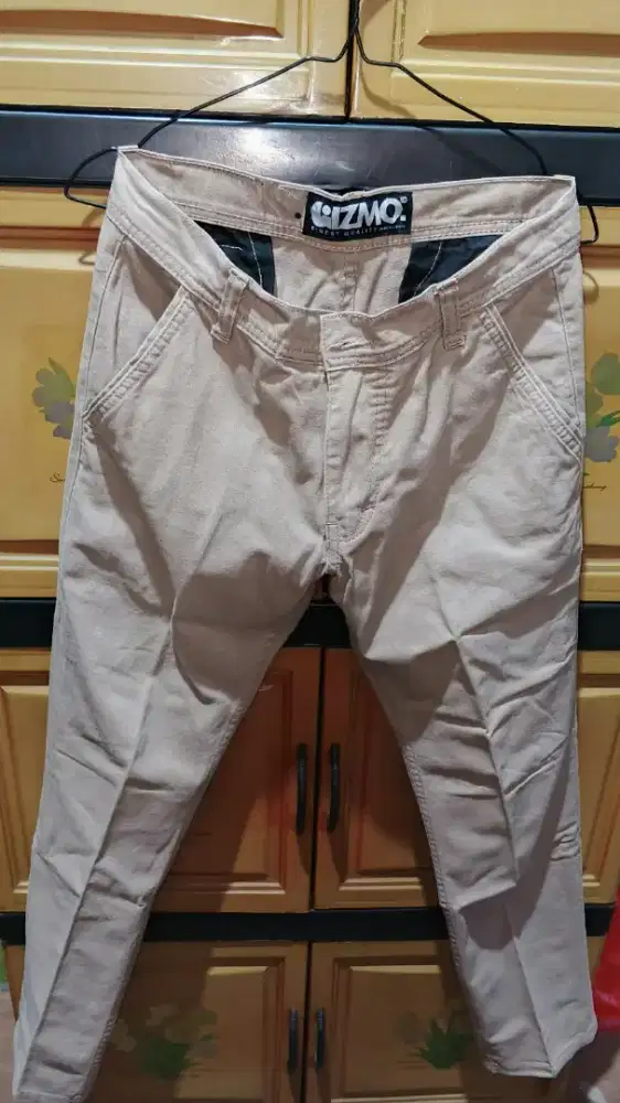 Celana chino katun slimfit warna mocca ( PL )