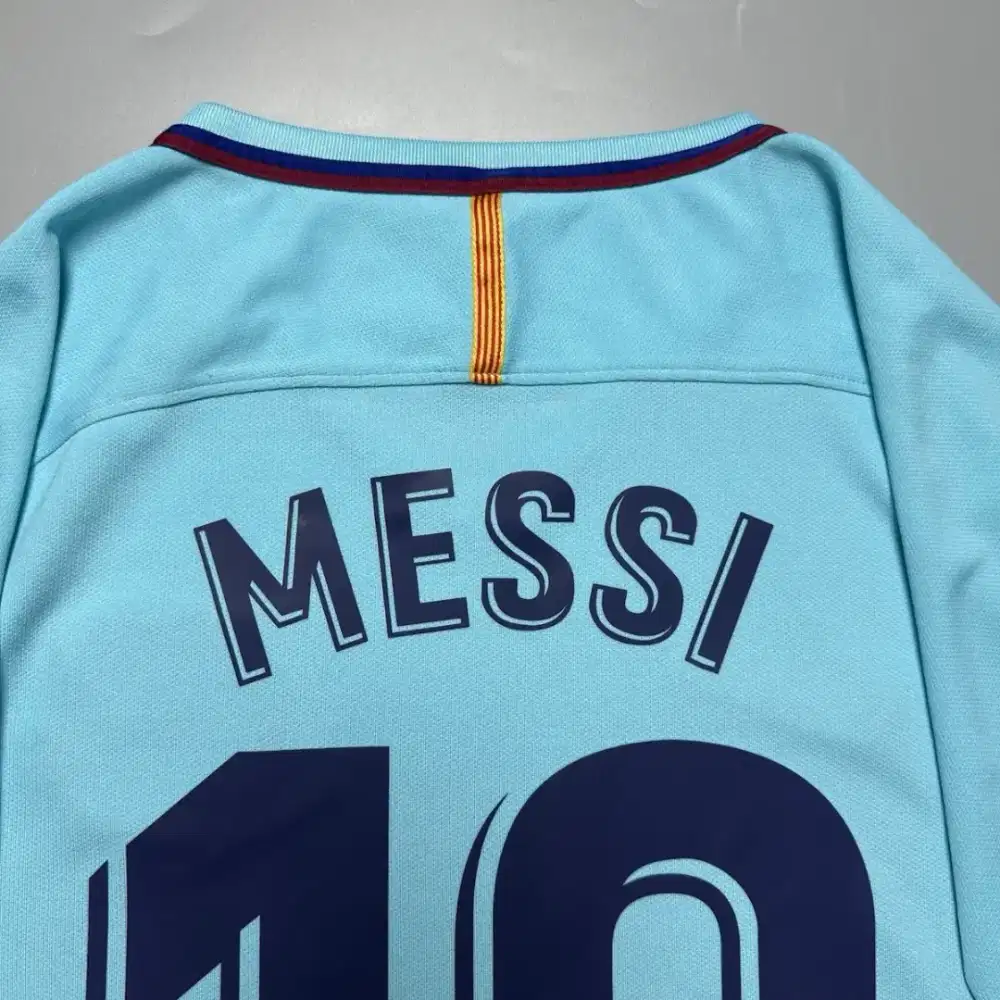 BARCELONA NIKE 2017/2018 FOOTBALL AWAY JERSEY #10 MESSI SIZE “M