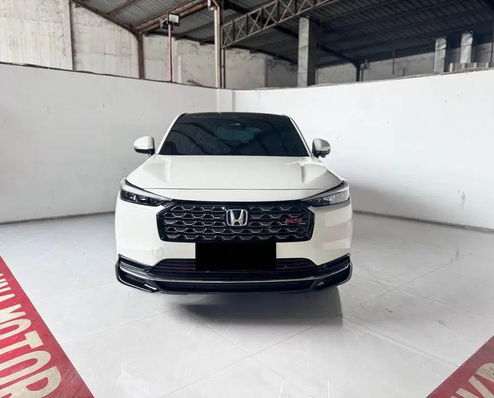 Honda HRV RS HEV At km 13 rb