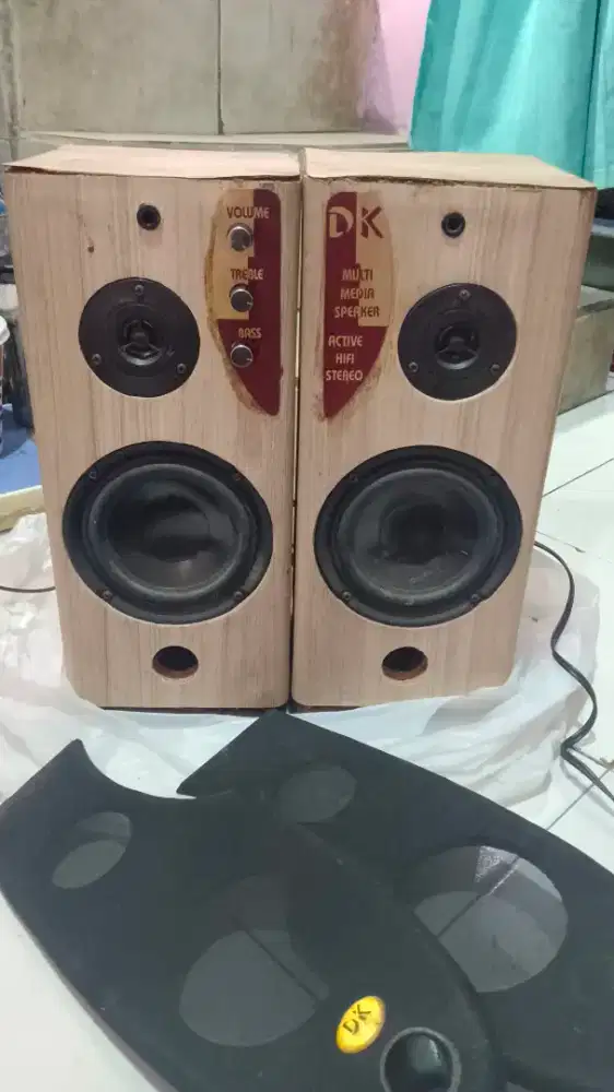 Speaker aktif DK 5inc suara bass joss
Suara treble dan bass masih aman