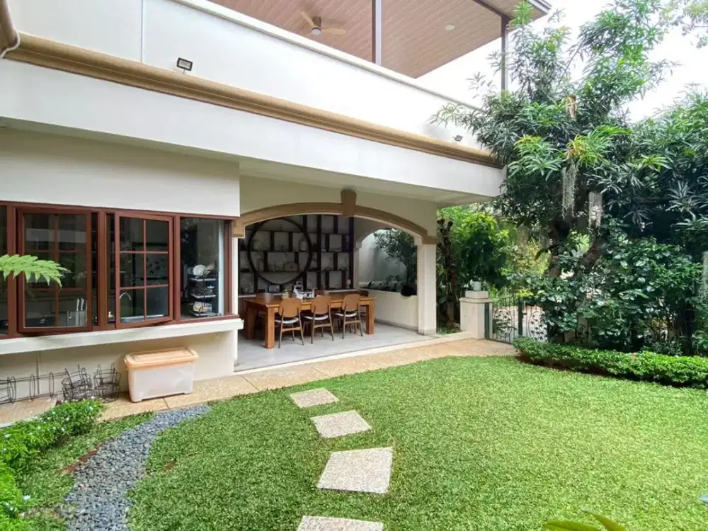 Rumah Super Asri dan Luas Siap Huni di Graha Cinere