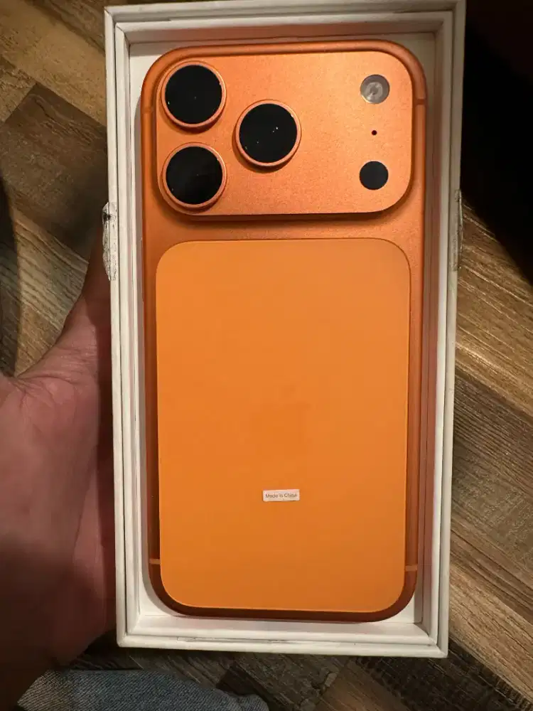 iPhone 17 pro orange 256gb iBox