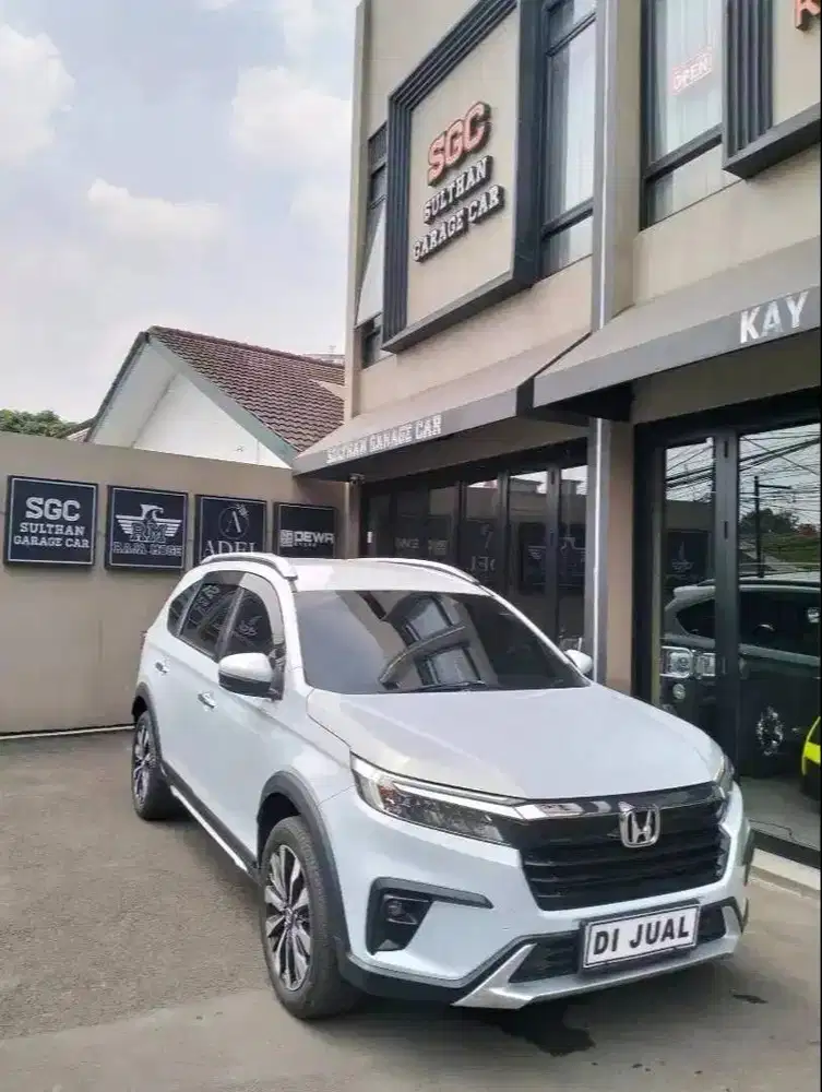 Honda BR-V 2022 – Kondisi Mulus, Low KM, Cash Kredit